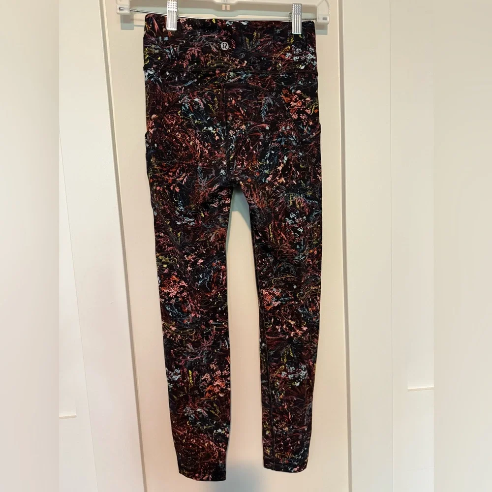 LULULEMON Athletica Invigorate High-Rise Tight 25